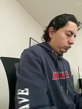 Snapshot of DanielGomez9 chatting on 10, 10, 2025 DanielGomez9 online show from 10, 10, 2025