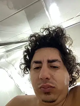 Snapshot of DanielGomez9 chatting on 4, 11, 2025 DanielGomez9 online show from 4, 11, 2025