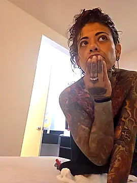 Snapshot of inkdbabz_33 chatting on 27, 9, 2025 inkdbabz 33 online show from 27, 9, 2025