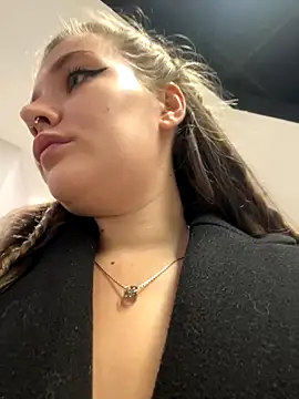 Holy Tereza online show from 9, 11, 2025