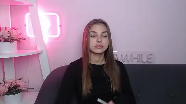 Snapshot of MilanaAngelAs chatting on 11, 10, 2025 MilanaAngelAs online show from 11, 10, 2025