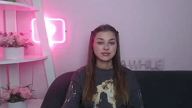 Snapshot of MilanaAngelAs chatting on 20, 10, 2025 MilanaAngelAs online show from 20, 10, 2025