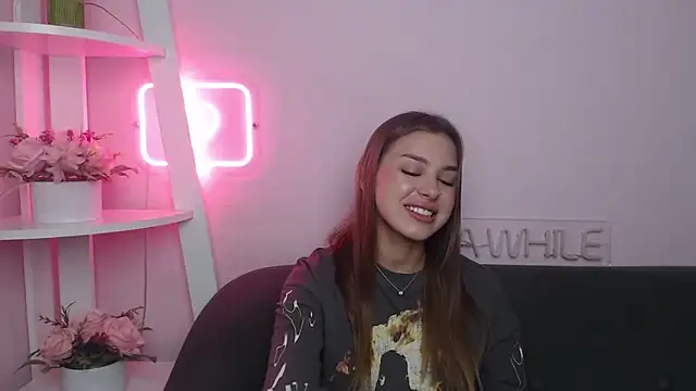 Snapshot of MilanaAngelAs chatting on 3, 11, 2025 MilanaAngelAs online show from 3, 11, 2025