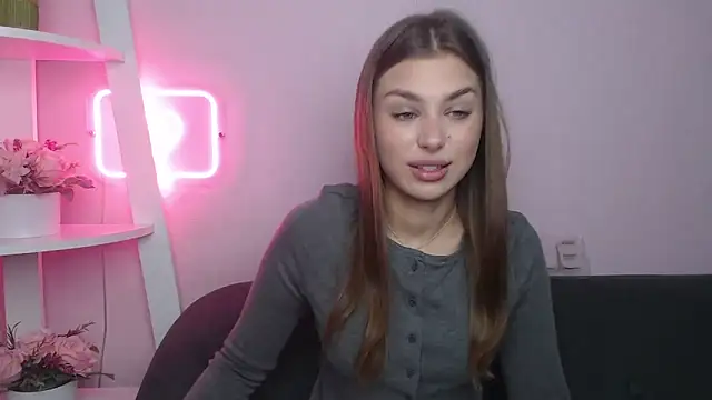 Snapshot of MilanaAngelAs chatting on 14, 11, 2025 MilanaAngelAs online show from 14, 11, 2025