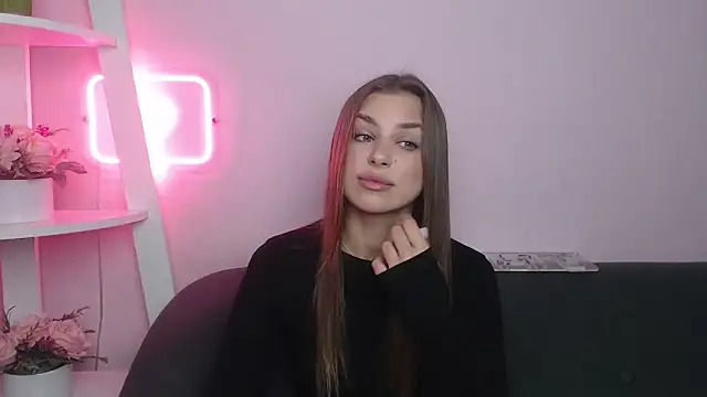 Snapshot of MilanaAngelAs chatting on 21, 11, 2025 MilanaAngelAs online show from 21, 11, 2025