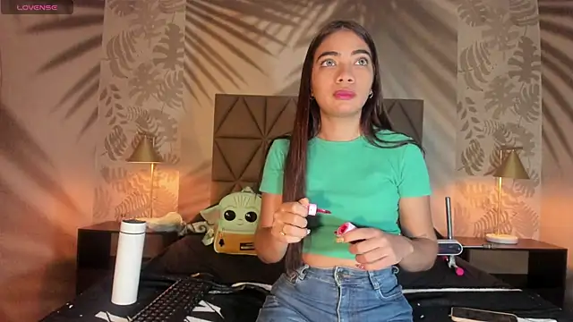 Vicky Palmer online show from 23, 12, 2024