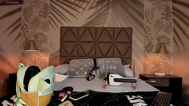 Vicky Palmer online show from 13, 1, 2025