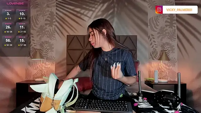 Vicky Palmer online show from 24, 1, 2025