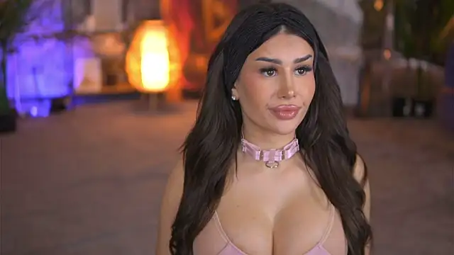 Snapshot of EvaZane chatting on 5, 2, 2025 EvaZane online show from 5, 2, 2025