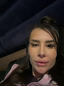 Snapshot of EvaZane chatting on 15, 2, 2025 EvaZane online show from 15, 2, 2025