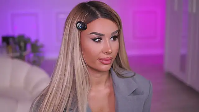 EvaZane online show from 30, 10, 2025