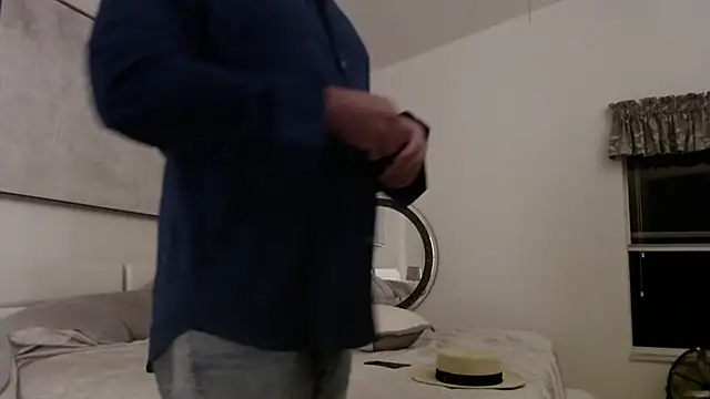 Walkingboots online show from 22, 3, 2025