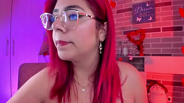 Rousse Collinss online show from 3, 3, 2025