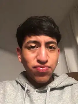 Snapshot of modelo180 chatting on 7, 3, 2025 modelo180 online show from 7, 3, 2025