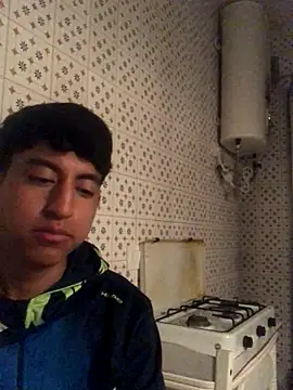 Snapshot of modelo180 chatting on 22, 10, 2025 modelo180 online show from 22, 10, 2025