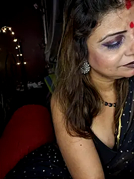 Snapshot of Maaya66 chatting on 14, 11, 2025 Maaya66 online show from 14, 11, 2025