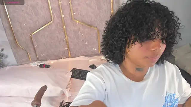 Snapshot of Katejordan chatting on 15, 11, 2025 Katejordan online show from 15, 11, 2025