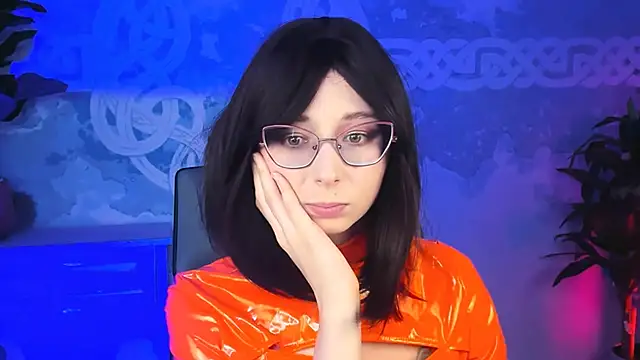 Orianna Fox online show from 2, 2, 2025