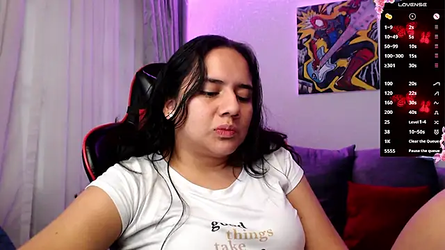 Lexyevans online show from 4, 3, 2025