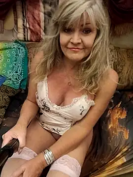 Snapshot of annika_lately chatting on 5, 3, 2026 annika lately online show from 5, 3, 2026