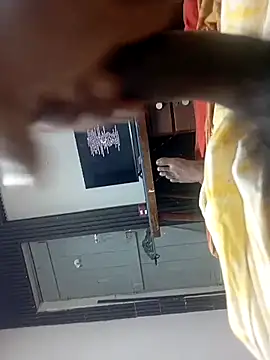 Snapshot of HARDBLACKBULL123 chatting on 28, 11, 2025 HARDBLACKBULL123 online show from 28, 11, 2025