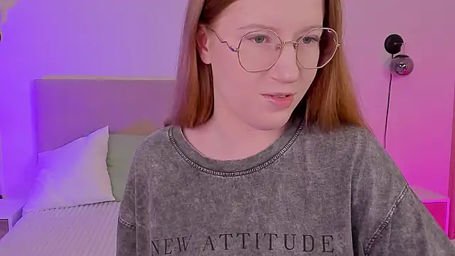 Snapshot of Tori_the_witch chatting on 22, 2, 2025 Tori the witch online show from 22, 2, 2025