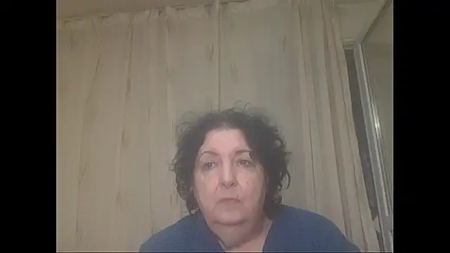 Snapshot of maturekorine chatting on 30, 10, 2025 maturekorine online show from 30, 10, 2025