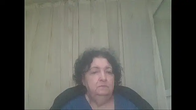 Snapshot of maturekorine chatting on 10, 11, 2025 maturekorine online show from 10, 11, 2025