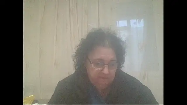 Snapshot of maturekorine chatting on 5, 12, 2025 maturekorine online show from 5, 12, 2025