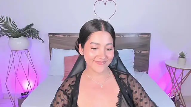 ivette bocelly online show from 25, 2, 2025