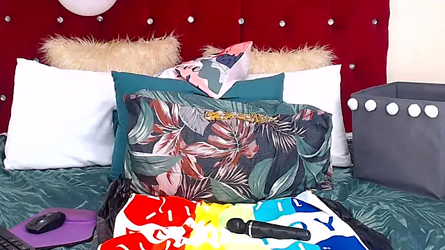 Snapshot of SEXYCARLITA09 chatting on 20, 2, 2025 SEXYCARLITA09 online show from 20, 2, 2025