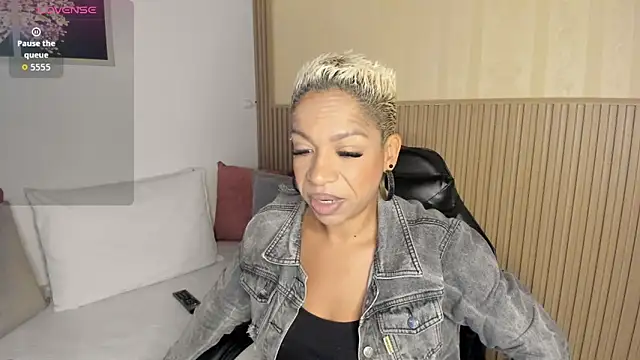 summer night  online show from 24, 11, 2025