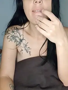 KarameloVzla online show from 18, 11, 2025