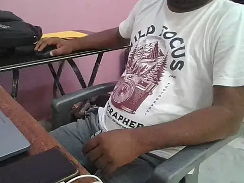 Snapshot of ITGuyhyd chatting on 5, 3, 2026 ITGuyhyd online show from 5, 3, 2026