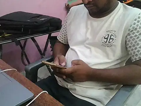 Snapshot of ITGuyhyd chatting on 8, 3, 2026 ITGuyhyd online show from 8, 3, 2026