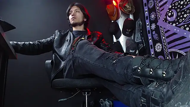 Dicaprioo  online show from 13, 3, 2025