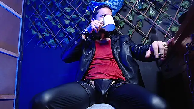 Dicaprioo  online show from 5, 12, 2025