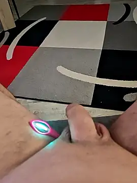 Szeltolo001 online show from 10, 1, 2026