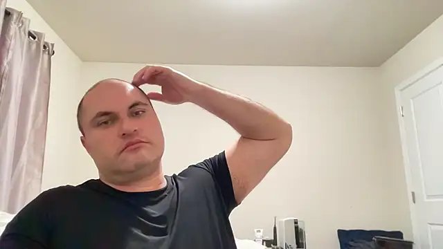 SluggishChase99 online show from 10, 2, 2026