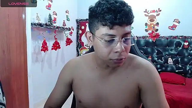 Snapshot of Wiiliam_20 chatting on 12, 12, 2024 Wiiliam 20 online show from 12, 12, 2024