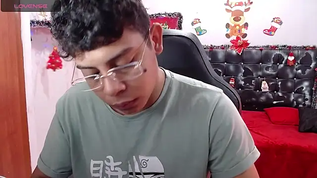 Snapshot of Wiiliam_20 chatting on 18, 12, 2024 Wiiliam 20 online show from 18, 12, 2024