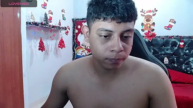 Snapshot of Wiiliam_20 chatting on 28, 12, 2024 Wiiliam 20 online show from 28, 12, 2024