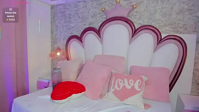 Snapshot of EmmaCrush chatting on 26, 3, 2026 EmmaCrush online show from 26, 3, 2026