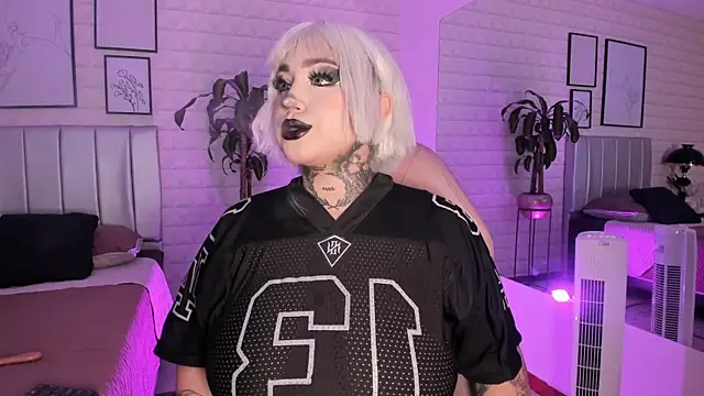 Snapshot of bella-green chatting on 20, 11, 2025 bella-green online show from 20, 11, 2025