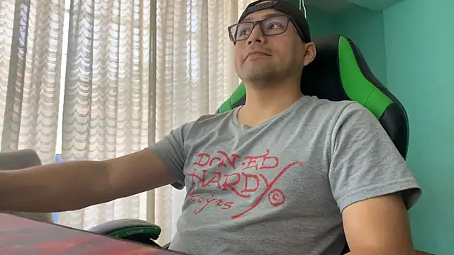 Snapshot of Allen_ibe chatting on 20, 10, 2025 Allen ibe online show from 20, 10, 2025