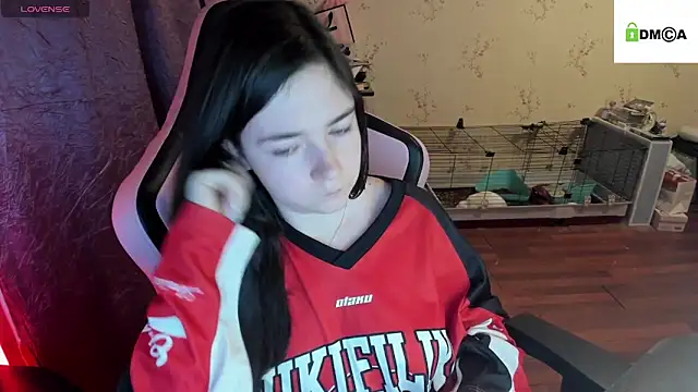 Crazy forest fairy online show from 10, 10, 2025