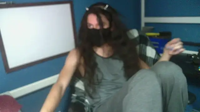 Flappywig online show from 16, 2, 2025