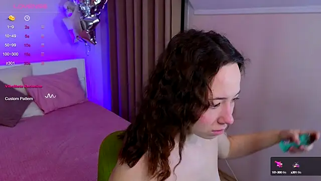 Hayle Hill online show from 19, 12, 2024