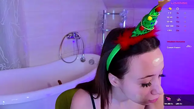 Hayle Hill online show from 27, 12, 2024