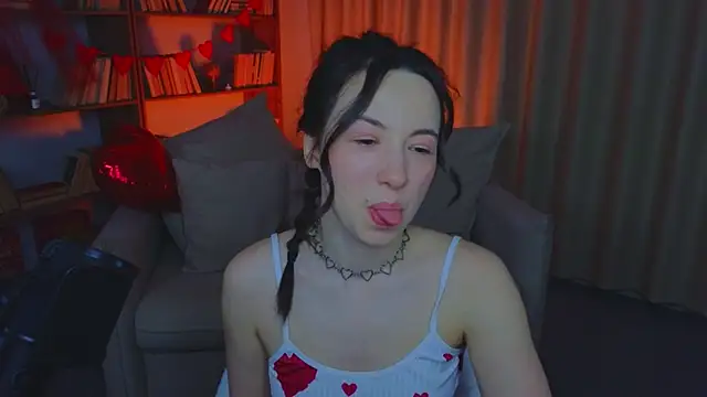 Snapshot of Hayle_Hill chatting on 15, 2, 2026 Hayle Hill online show from 15, 2, 2026